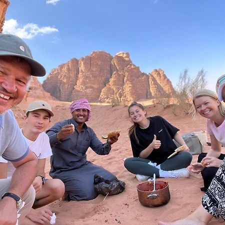Wadi Rum-Bedouin Tents And Jeep Tours Εξωτερικό φωτογραφία