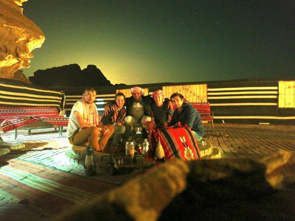 Wadi Rum-Bedouin Tents And Jeep Tours Εξωτερικό φωτογραφία