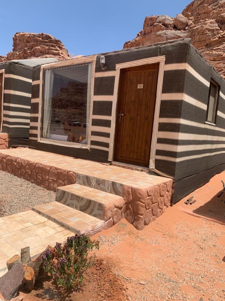 Wadi Rum-Bedouin Tents And Jeep Tours Εξωτερικό φωτογραφία